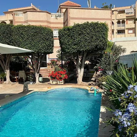 Large Private Pool And Garden Near Holiday home