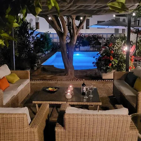 Large Private Pool And Garden Near Holiday home Roquetas de Mar
